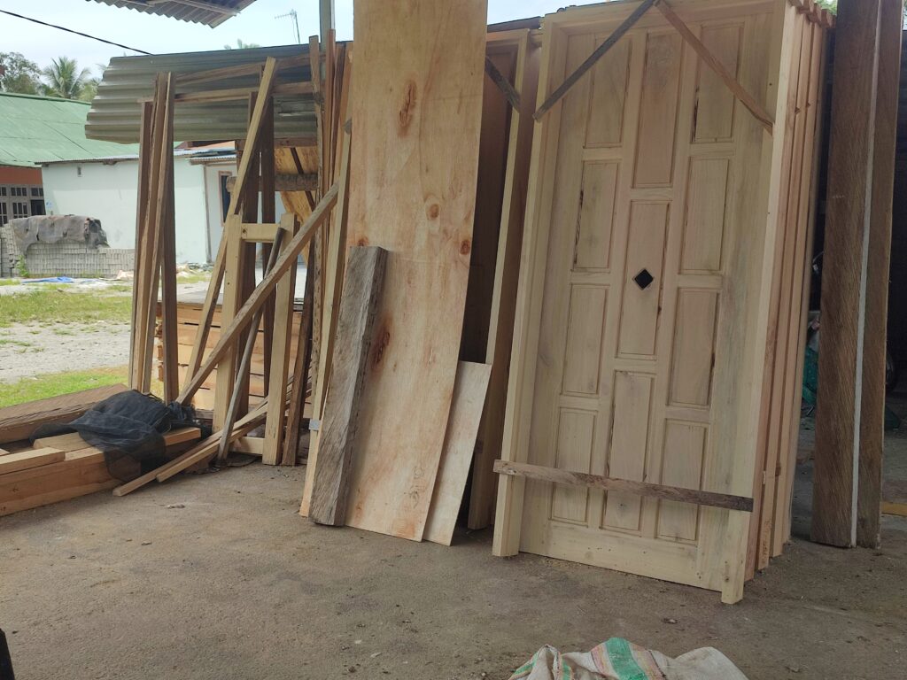 Meubel Kayu Khas Desa Bobo – Kuat, Unik, dan Bernilai Seni